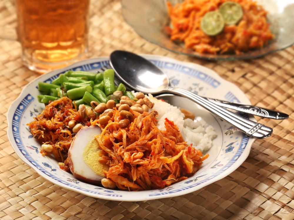 Nasi Goreng Balap: Rasa yang Menggigit Jiwa di Jantung Cilacap